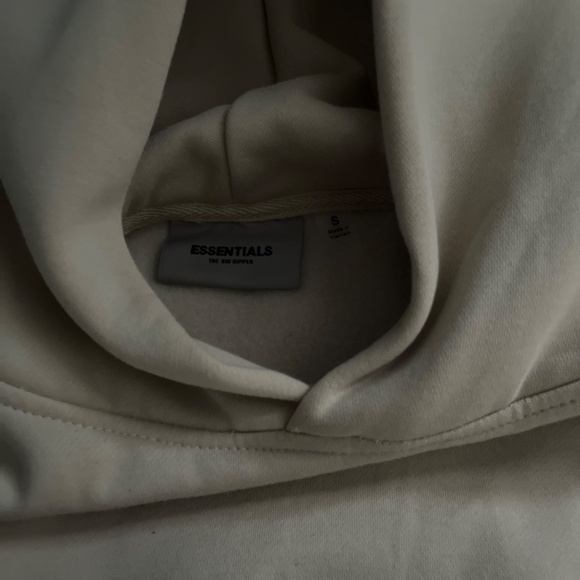 Fear of God ESSENTIALS Cream Hoodie - Picture 3 of 4